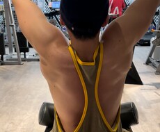 トレーニング初心者へ筋トレメニューを提供します