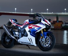 バイクの写真をカタログのようにとります イメージ1