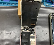 iPhoneの修理承ります イメージ1