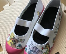 バレーシューズ(上履き)にイラスト描きます イメージ1
