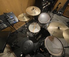 生ドラム風！ドラムの打ち込みお受けします オリジナル曲のドラムアレンジをサポートします。