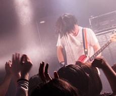 メロディー重視に楽曲を華やかにするベースを弾きます イメージ1