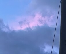 オーラを見れます 誰にも言えない相談なども寄り添ってお話しします。