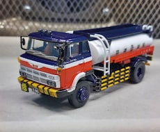 ミニカーのリペイント(お好きな色に塗装)します 20年自動車鈑金塗装をしてきたおじさんのミニカーの塗装です。