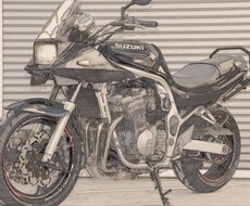 写真からあなたの車やバイクのイラストなどを描きます バイクや車が主ですが、その他も出来る範囲で受け付けます！！