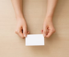 即日対応・ビジュアル名刺作成します 写真イメージを使った今までにないお洒落な名刺をあなたにお届け