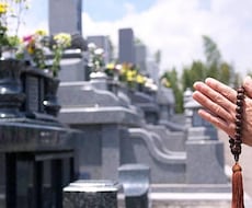 お彼岸やお盆の際のお墓参り代行を行います イメージ1