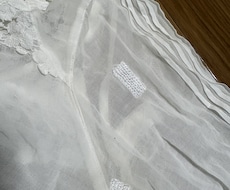 穴が開いた服をダーニングで修繕します 即日修繕対応しています。すぐに着たい服などをお直し致します。