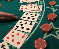 カジノ初心者に損しない遊び方を徹底サポートします イメージ1
