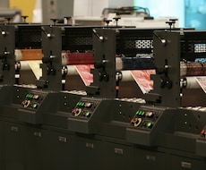 印刷用入稿データを作成します 入稿データの作成から代理入稿まで引き受け可能