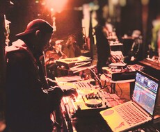 DJが流行りの曲などを紹介、提供します イメージ1
