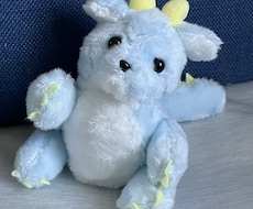 ご依頼後制作はじめます ドラゴンのぬいぐるみです。よろしくおねがい致します