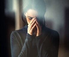 誰にも言えない愚痴や悩み、チャットで聞きますます イメージ1