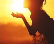 出会いの運を整え、最高の縁と引き合わせます 恋に前向きになれない自分を開放し、最良の縁と出会う