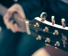 あなたの詩に曲をつけます 歌詞は書けるけど曲が作れない方へ。あなたの詩を歌にします。