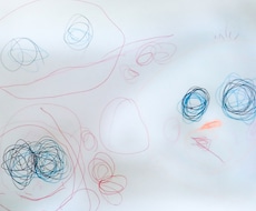 幼稚園児(年中)が絵を描きます