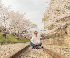 現役フォトグラファーがあなたの魅力を撮ります ​1件1件丁寧に寄り添う出張撮影！自然な笑顔を形にします。
