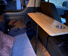 ハイエース専用セカンドテーブルお作りします ハイエース歴20年の私が愛用。車内が快適空間に早変わり！