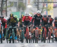 ロードレーサーで速く走れる走り方教えます 元プロロード選手が短時間でもできる練習法教えます✨