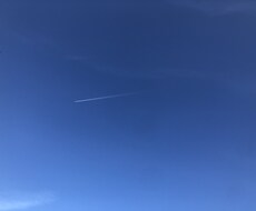 見えない糸電話で貴方のお話相手になります 貴方のストーリーにスポットライトを。