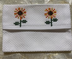 お子様や大人の方がご使用になれる刺繍をしています イメージ1