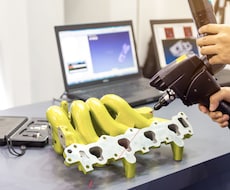 実物をスキャンして３Dデータや複製品を作成します ３Dスキャナーを活用してリバースエンジニアリングします。