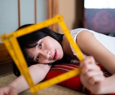 有名アーティスト経験のあるプロがMVを制作します 業界最安値の4.9万円でモデルを用いた実写MV制作が可能です