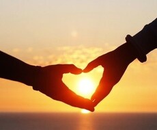 恋愛で迷った心をタロットカードで整えます お相手のお気持ちやお二人の今後の流れを一緒に見ていきましょう