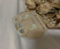 春にピッタリなアクセサリーになります イメージ1