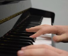 ピアノ演奏のワンポイントアドバイス致します 演奏の音声・動画ファイル添付 or テキストのみでもOK
