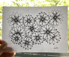 ゼンタングル風のお花の作品を描きます お家の中にアートを飾ってみませんか?