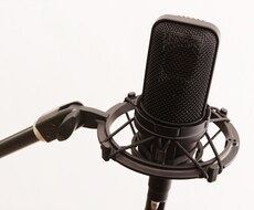 ボーカルのピッチとタイミング補正を丁寧に行います イメージ1