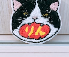 ニャンコの口の中にお名前刺繍ます 我が子の可愛い名前がニャンコに( ΦωΦ )