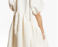 あなたのパーソナルスタイリストになります あなたに似合うお洋服を3点ご提案いたします