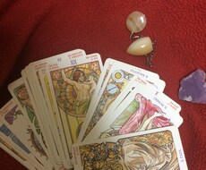 恋愛について占います 相手の気持ちが知りたい、復縁したい、告白するか悩んでる方へ