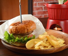 飲食店の新メニューアイディア1500円〜考えます 購入は後からで大丈夫です。まずメッセージでお話しを聞きます。