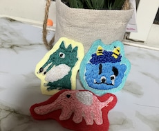 刺繍で様々な物をお作りします アクセサリーや小物、バッグのワンポイントなどにも！