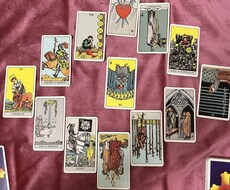 1ヶ月ごとの運勢をワンオラクルで見ます ホロスコープスプレッドによる12ヶ月の運勢をみます