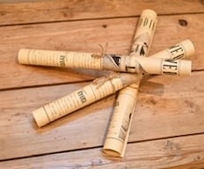 英字新聞のオシャレな席次表を作成します