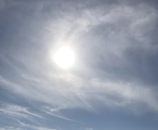 前に進む方へ、カードを使いメッセージをお届けします イメージ1