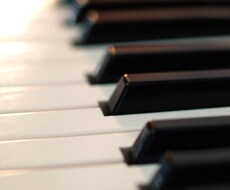 ピアノの伴奏を制作いたします 【ピアノの伴奏制作 お任せください ♪ 音質もきっちり調整】