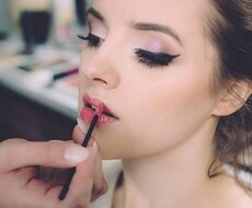 現役美容部員直伝！ベースメイク基礎を伝授します イメージ1