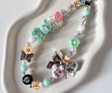 カラフルでかわいいビーズストラップを作ってます イメージ1
