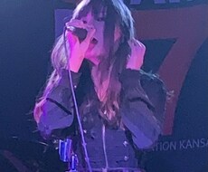 女性ヴォーカルの邦楽メタル歌います イメージ1
