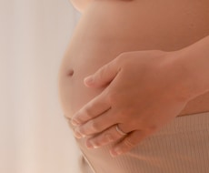 妊婦様の体調に寄り添うゆったり撮影します 今しか残せない愛おしい時間。あたたかなマタニティフォト撮影