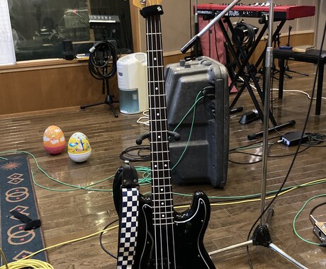 ベースを演奏します 素敵な楽曲に素敵なベースラインを演奏します！ イメージ2