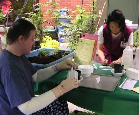 オンラインで園芸療法士に！認定園芸療法士が教えます 植物で人を癒す園芸療法を1回90分、5回で！修了証発行します イメージ1