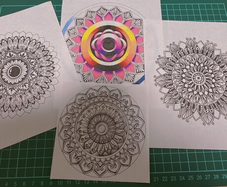 曼荼羅風、絵画を色鉛筆を使い、手描きします 主に鑑賞用を目的として手描きで制作しています！ イメージ2