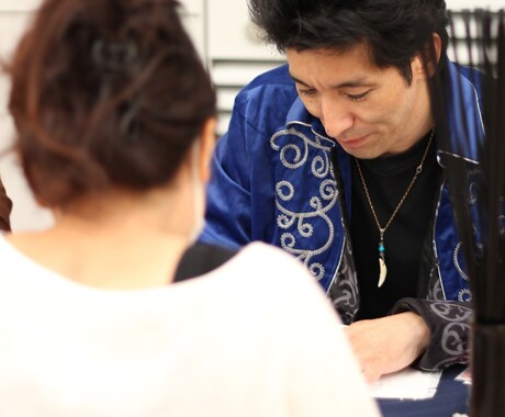 仕事運・転職運を易で診断｜選択が正しいか見ます 「迷いの中に“答え”はあります。易がそれを映し出します」 イメージ1