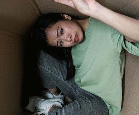 頭の中で自分を責める声が聞こえる辛さ、聴きます 私はあなたを責めたり否定しません。ひとりで悩まないでください イメージ1